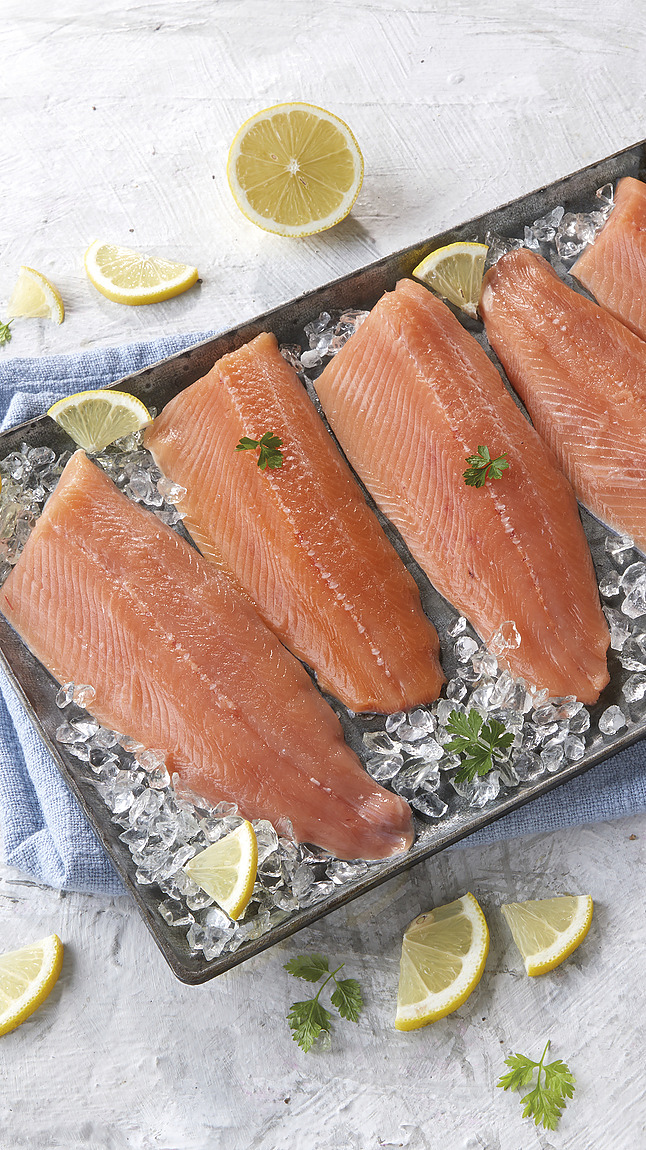 Filetti_di_trota_iridea_salmon_detail_60067 Filetti_di_trota_iridea_salmon_detail_60067