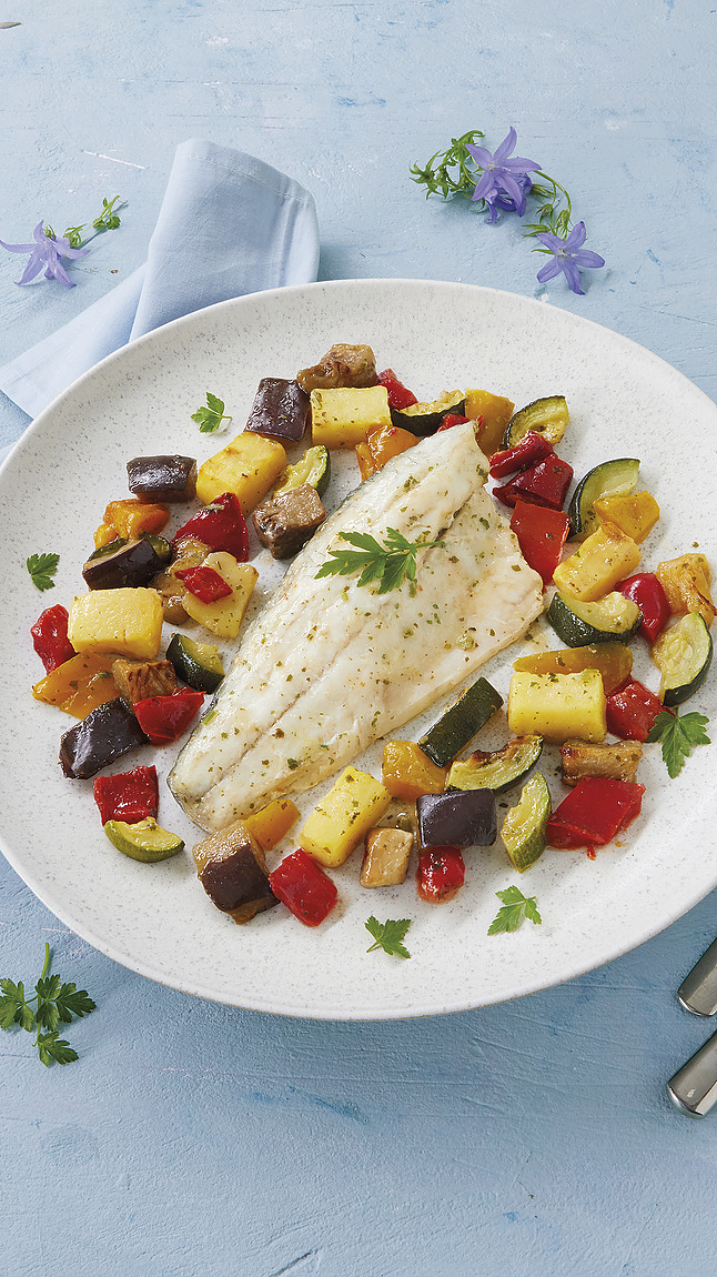 Filetto_di_branzino_con_verdur_web_60008 Filetto_di_branzino_con_verdur_web_60008