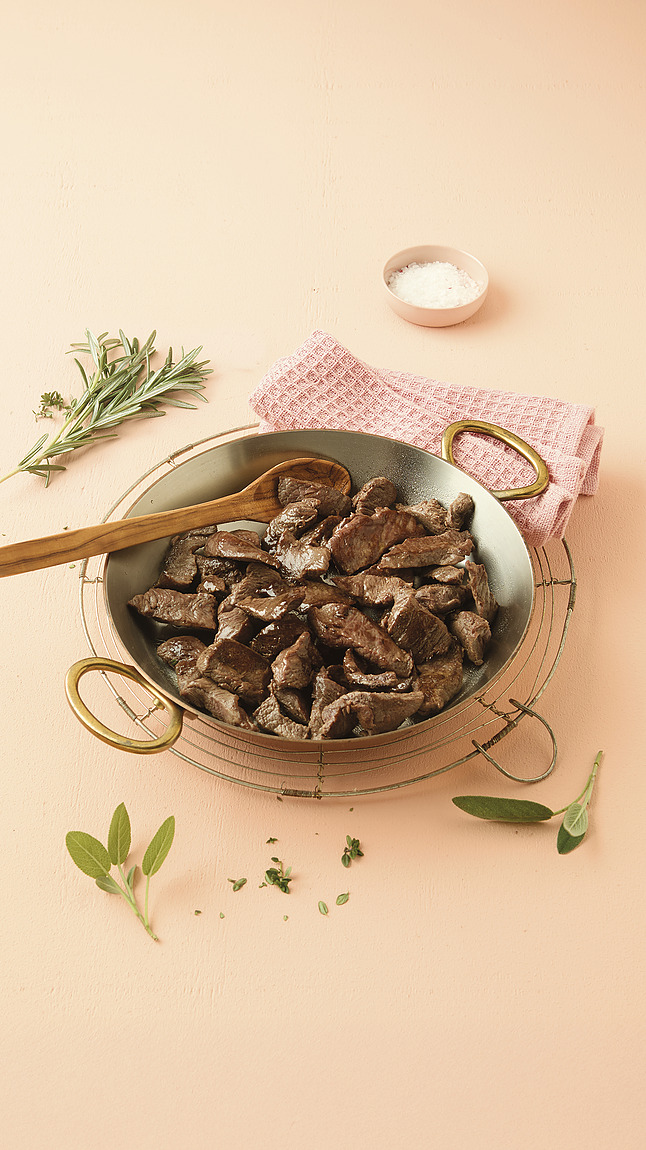 Straccetti_di_bovino_adulto_web_50080 Straccetti_di_bovino_adulto_web_50080