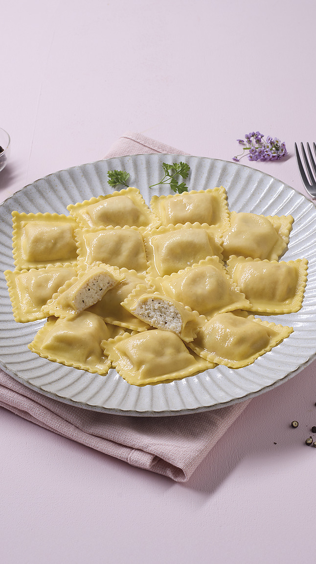 Ravioli_Cacio_e_Pepe_web_35295 Ravioli_Cacio_e_Pepe_web_35295