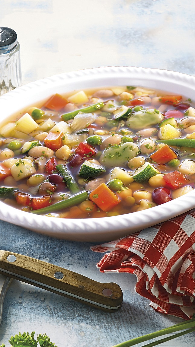 Minestrone_di_verdure_con_legu_detail_45016 Minestrone_di_verdure_con_legu_detail_45016