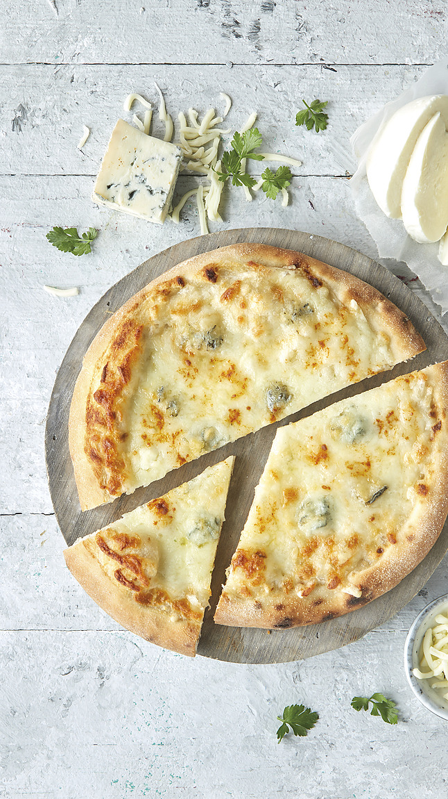 Pizza_suprema_ai_formaggi_web_35021 Pizza_suprema_ai_formaggi_web_35021