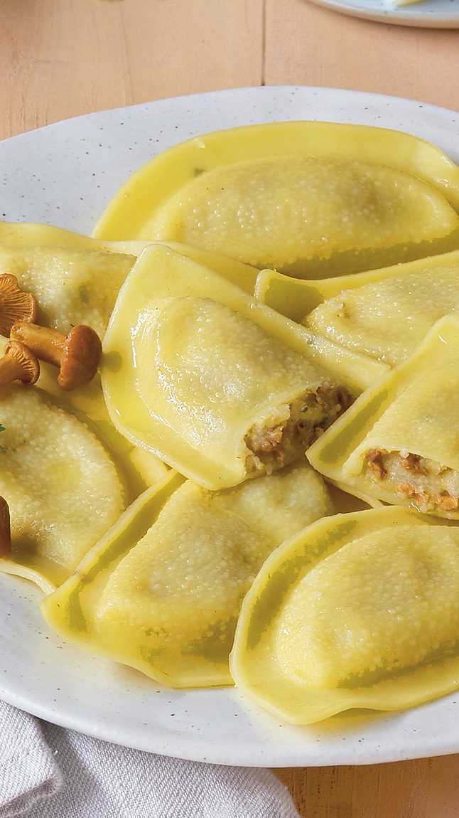 Panzerotti_ai_Finferli_e_Monta_detail_35022 Panzerotti_ai_Finferli_e_Monta_detail_35022