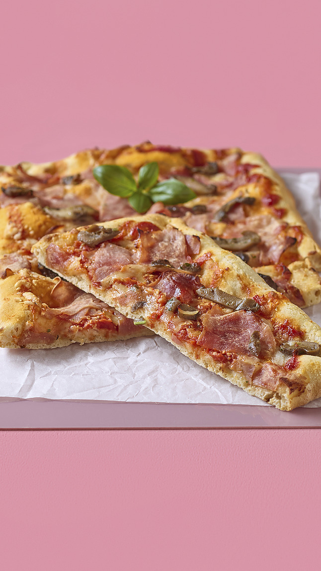 Pizza_Festa_prosciutto_funghi_detail_35040 Pizza_Festa_prosciutto_funghi_detail_35040