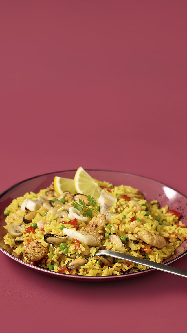 Paella_alla_valenciana_detail_35122 Paella_alla_valenciana_detail_35122