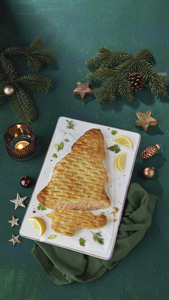 Albero_di_sfoglia_con_salmone_web_33382 Albero_di_sfoglia_con_salmone_web_33382