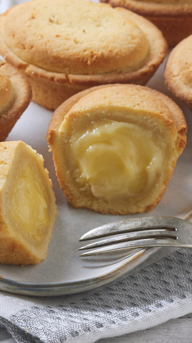 Pasticciotti_alla_pugliese_far_detail_65067 Pasticciotti_alla_pugliese_far_detail_65067