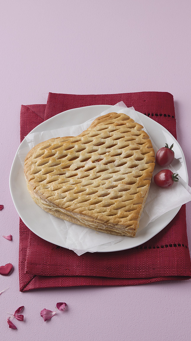 Sfoglia_cuore_pomodoro_mozzare_web_35170 Sfoglia_cuore_pomodoro_mozzare_web_35170