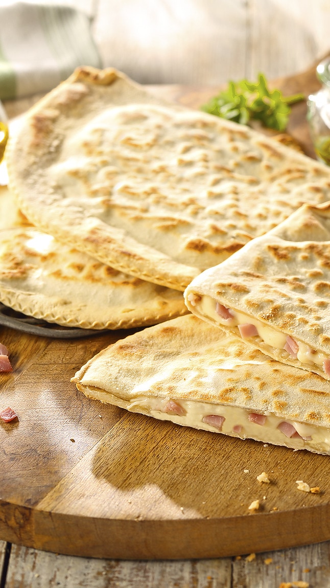 Crescione_prosciutto_mozzarell_web_35064 Crescione_prosciutto_mozzarell_web_35064