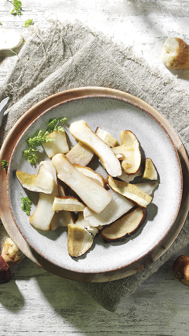 Funghi_porcini_a_fette_web_14121 Funghi_porcini_a_fette_web_14121