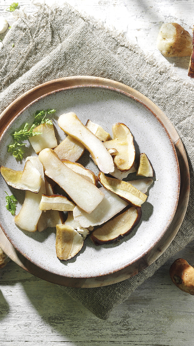 Funghi_porcini_a_fette_web_14121 Funghi_porcini_a_fette_web_14121