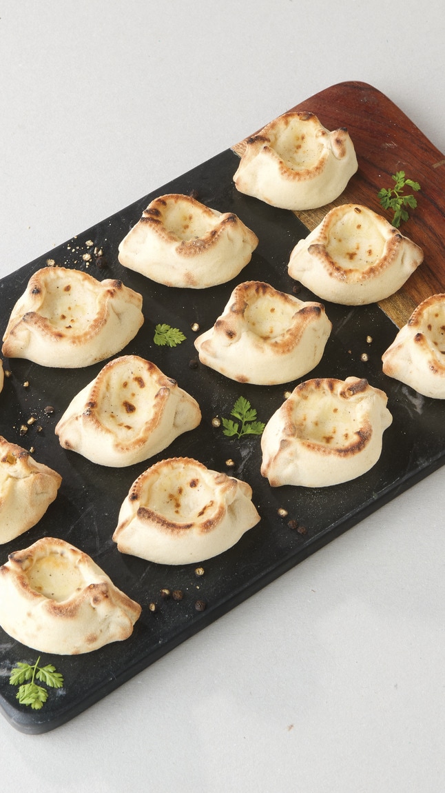 Barchette_cacio_e_pepe_detail_35123 Barchette_cacio_e_pepe_detail_35123