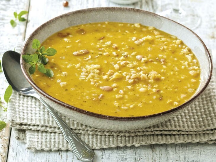 Zuppa di legumi e cereali