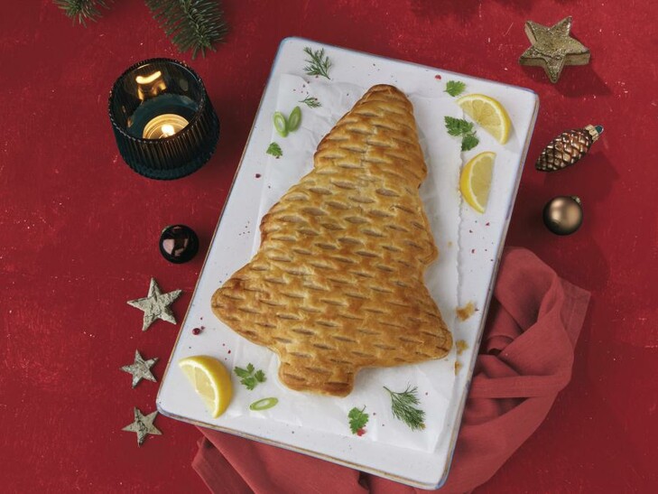 Albero di sfoglia con salmone