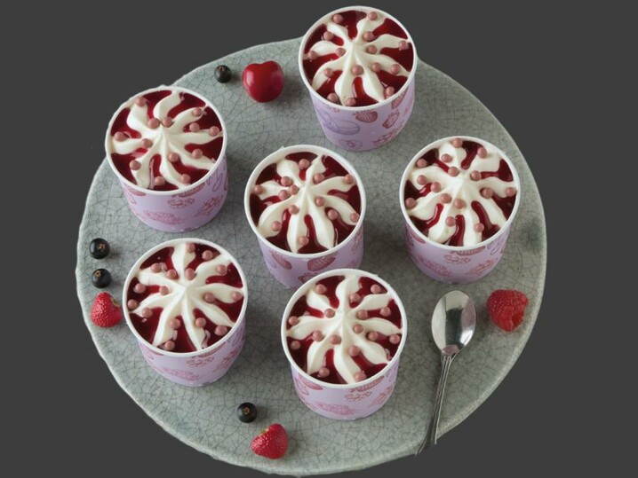 Coppetta panna cotta e frutti rossi